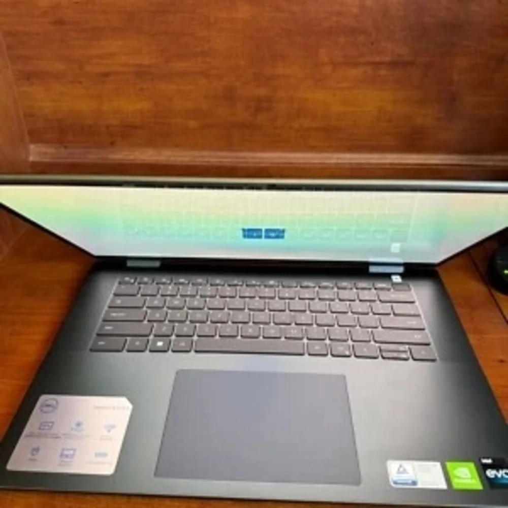Dell Black Laptop with Intel Evo